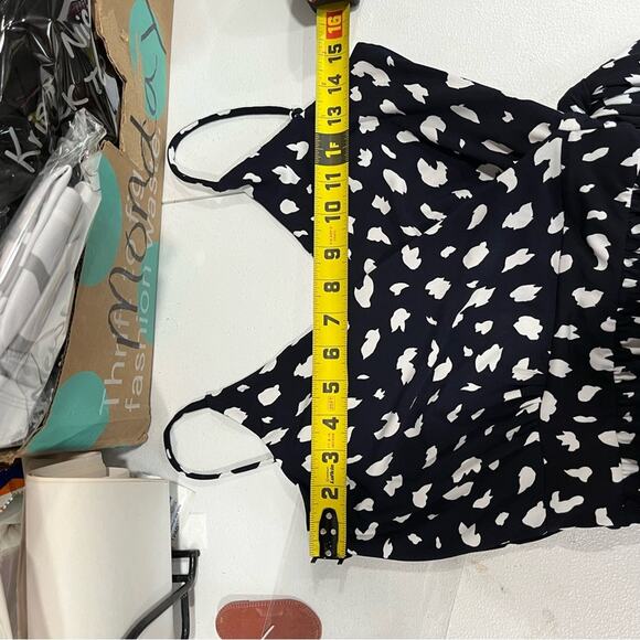 New! Mia & Tess Navy Blue Polka Dot Crop Leg Jumpsuit Waist Tie Womens Small - Picture 6 of 8